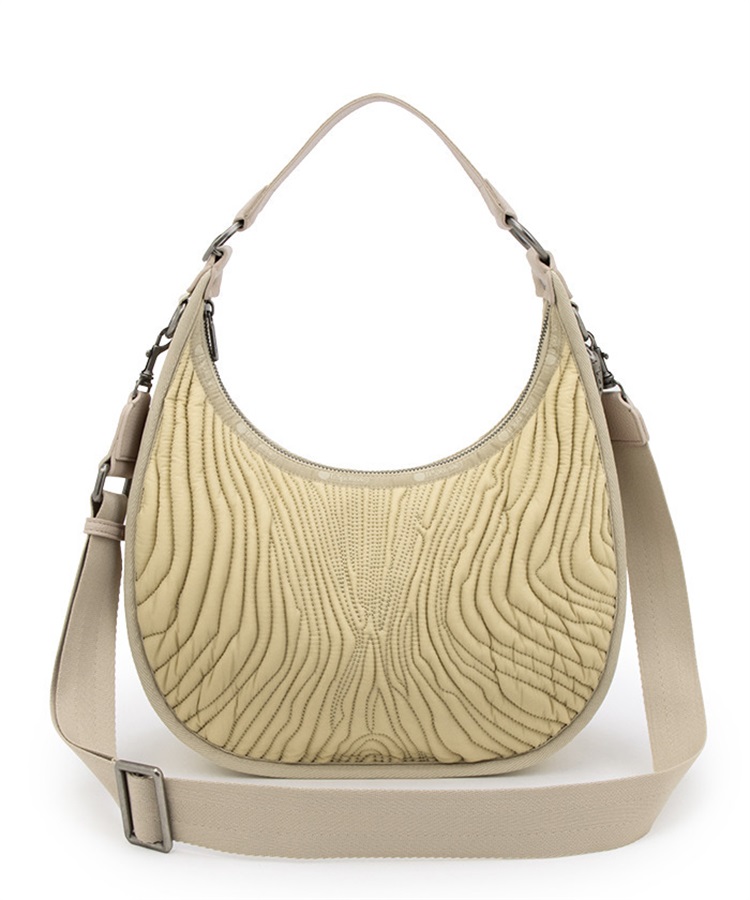 【LeSportsac×roberto cavalli】BOLOGNA MATELASSE MD(ベージュマトラッセボローニャM-フリー)