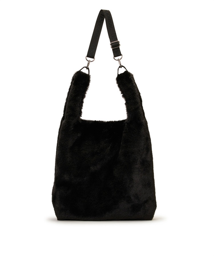 FUR SHOULDER TOTE