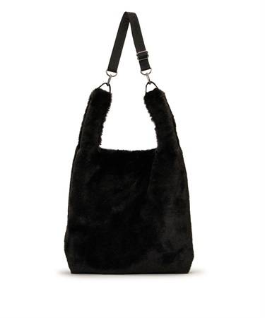 FUR SHOULDER TOTE(ブラックフラッフィーファー-フリー)