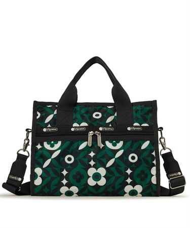 LARGE E/W TH TOTE