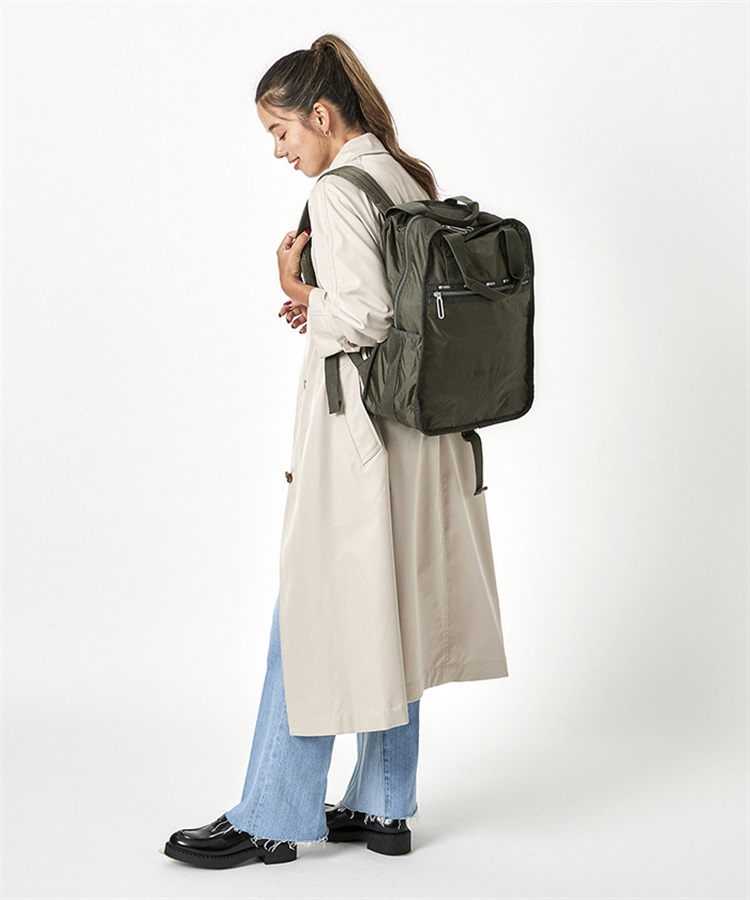 レスポートサック エッセンシャル リュック CR URBAN BACKPACK レスポートサック LeSportsac CR URBAN BACKPACK （ダークブルー