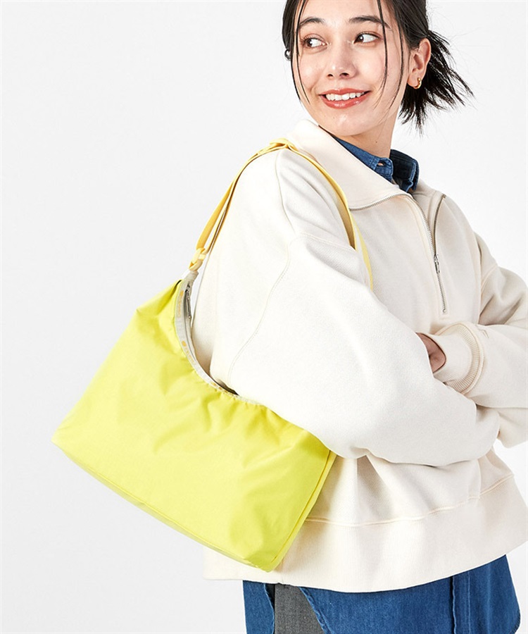 ★美品★LeSportsacショルダーバッグ　レモンメレンゲ　イエロー CRESCENT SHOULDER BAG｜ショルダーバッグ/斜め掛け｜バッグ