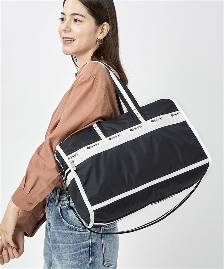 レスポートサック　 DELUXE MED WEEKENDER レスポートサック LeSportsac DELUXE MED WEEKENDER （プティ