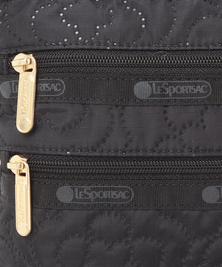みわた✩*。LeSportsac 3ZIPクロスボディリトルミイ ブラック Solid Black 3-Zip Crossbody Bag | LeSportsac