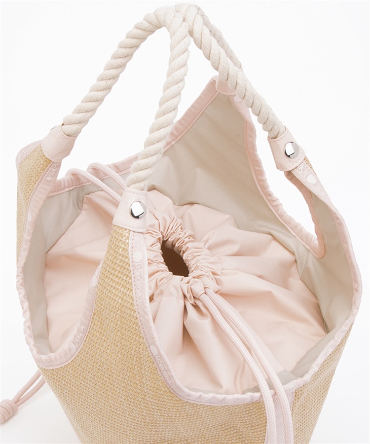 未使用 完売品！ LeSportsac ディツィー ダイヤモンド バックパック LeSportsac（レスポートサック） ショルダーバッグ DELUXE EVERYDAY