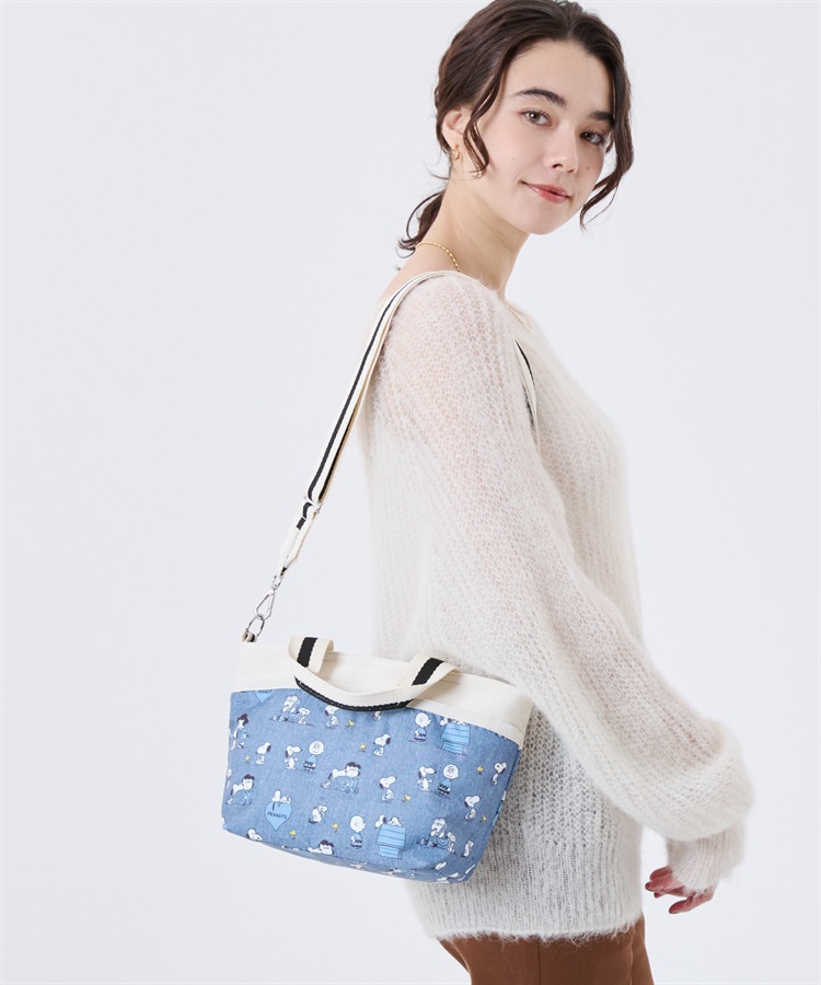 LeSportsac×PEANUTS】SMALL BUCKET TOTE｜トートバッグ｜バッグ