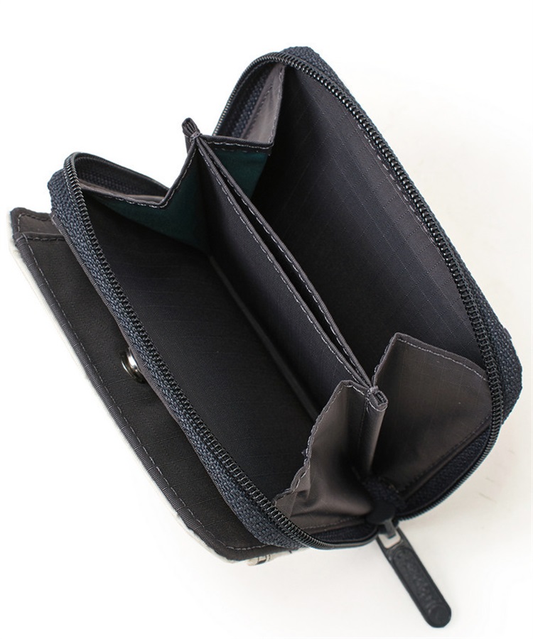 黒カード　(5) DIESEL[ディーゼル] 3D Biscotto Magsafe Card Case Black カード