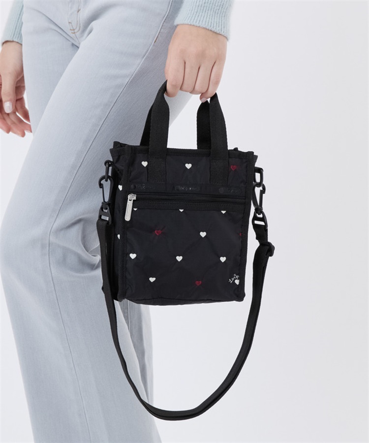 LESPORTSAC(レスポートサック) ショルダーバッグ新品同様  - 白×黒 ハート/ミニバッグ レスポートサック LeSportsac N/S MINI SATCHEL （レッド/ホワイト