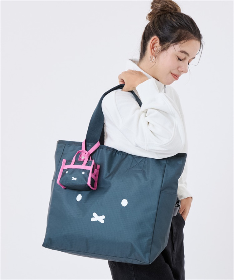 LeSportsac×Miffy】MICRO WEEKENDER CHARM｜チャーム｜ポーチ