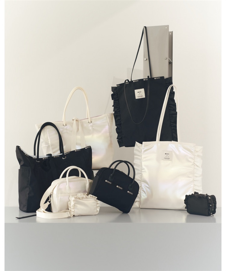 LeSportsac × FRAY I.D】RF SQUARE COSMETIC ブラックサテン