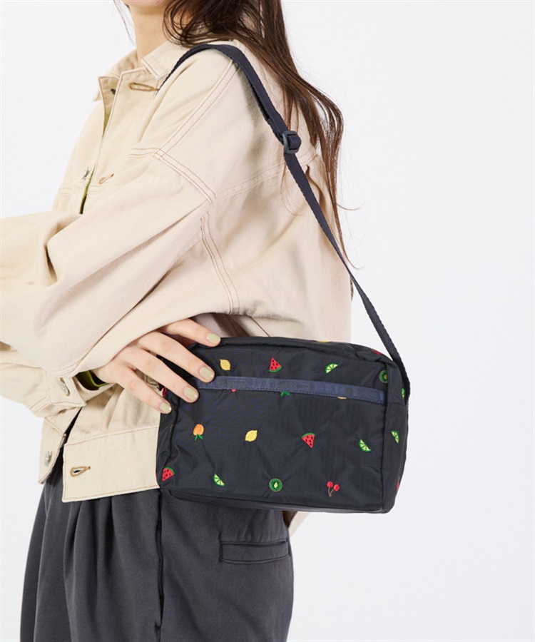 ハンドバッグ　ボディライン　BODY LINE 黒　ブラック　総柄　平成女児 DANIELLA CROSSBODY｜ショルダーバッグ/斜め掛け｜バッグ