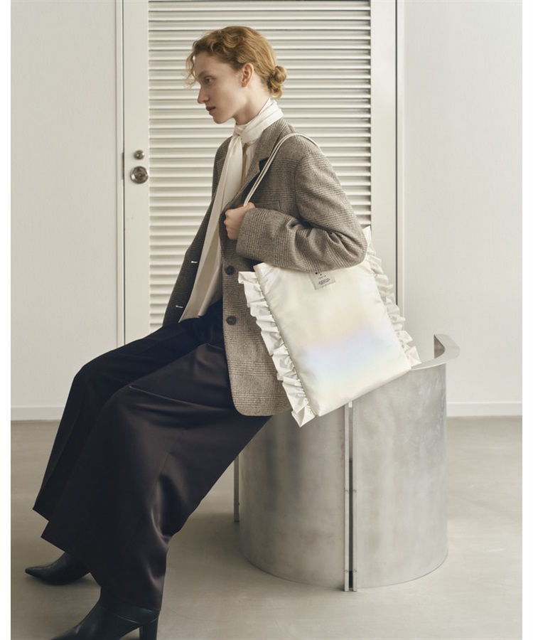 LeSportsac × FRAY I.D】RF VERTICAL CITY TOTE パールシャイン