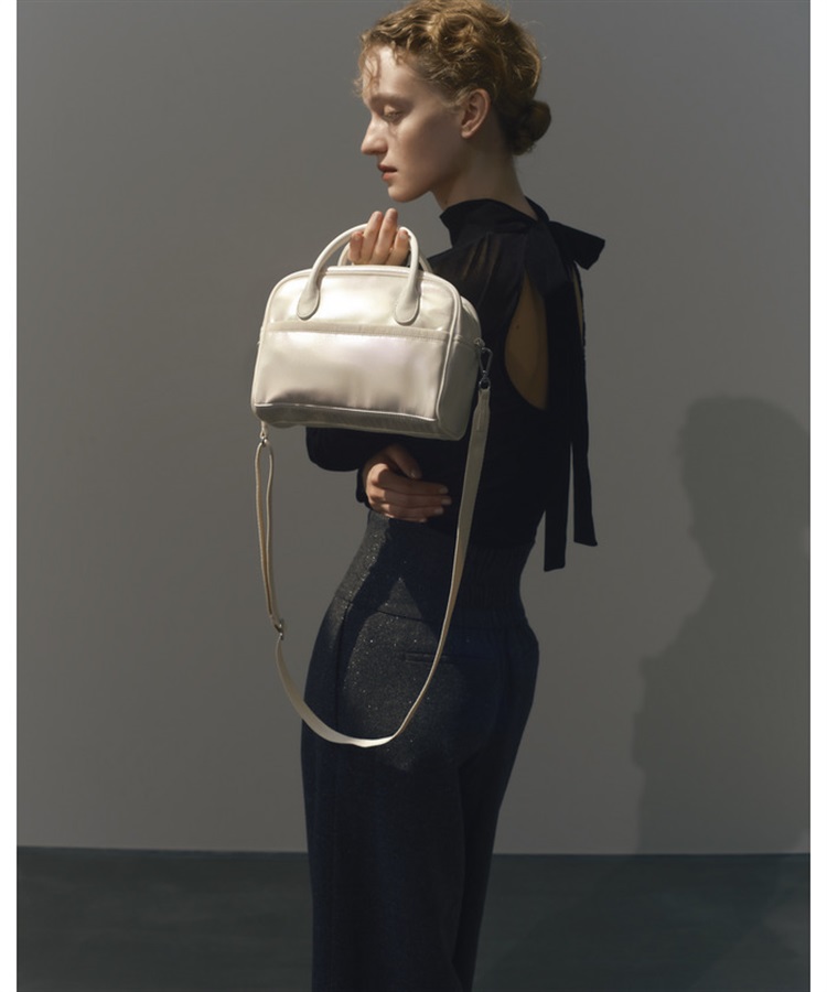 LeSportsac × FRAY I.D】SQUARE TH CROSSBODY パールシャインFRクロス