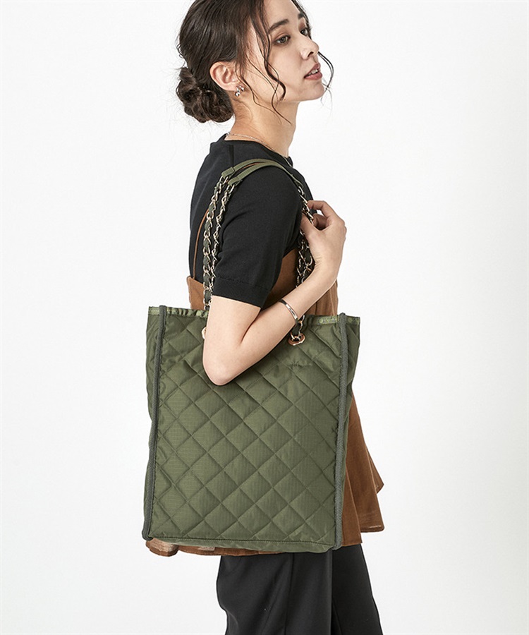 未使用級　レスポートサック　アトリエ　キルティング　チェーンキルト　トート レスポートサック アトリエ」新作バッグ、“バンダナ柄×キルティング”の