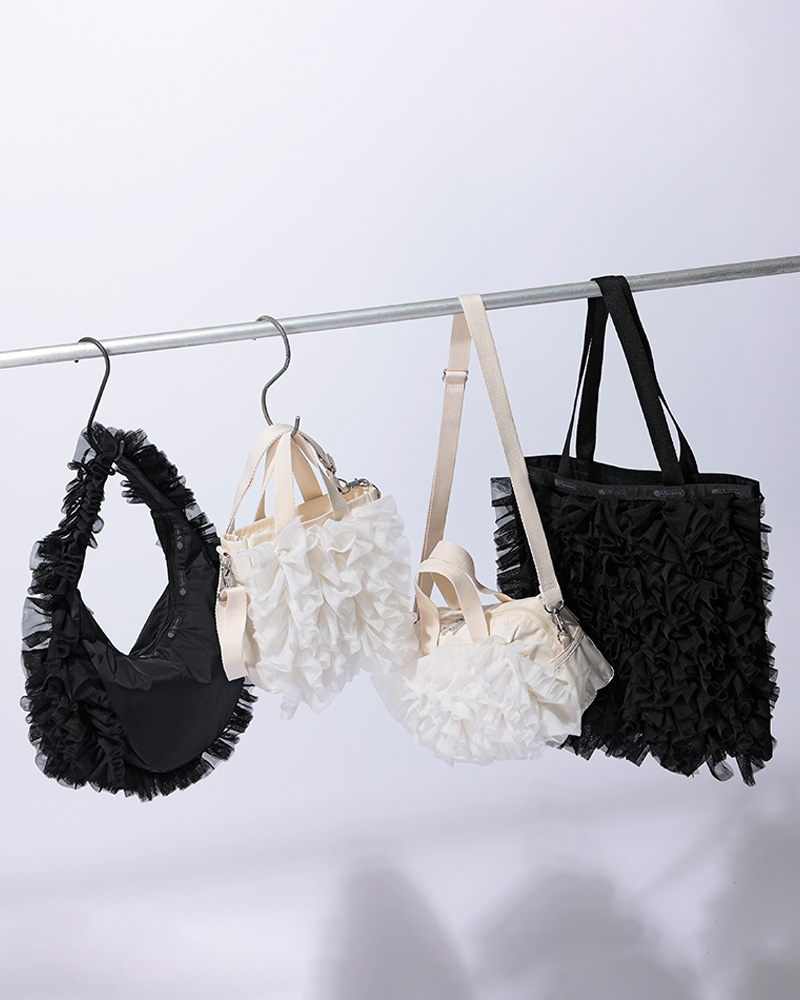 Ruffle Collection 日常使いのバッグにフェミニンなエッセンスを加えたコレクション